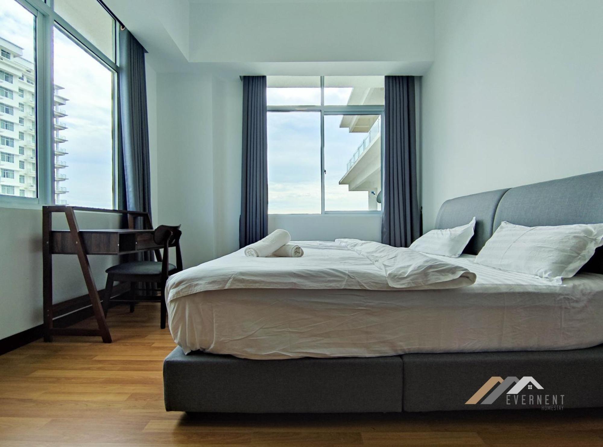 Bay Resort By Evernent Miri Bagian luar foto