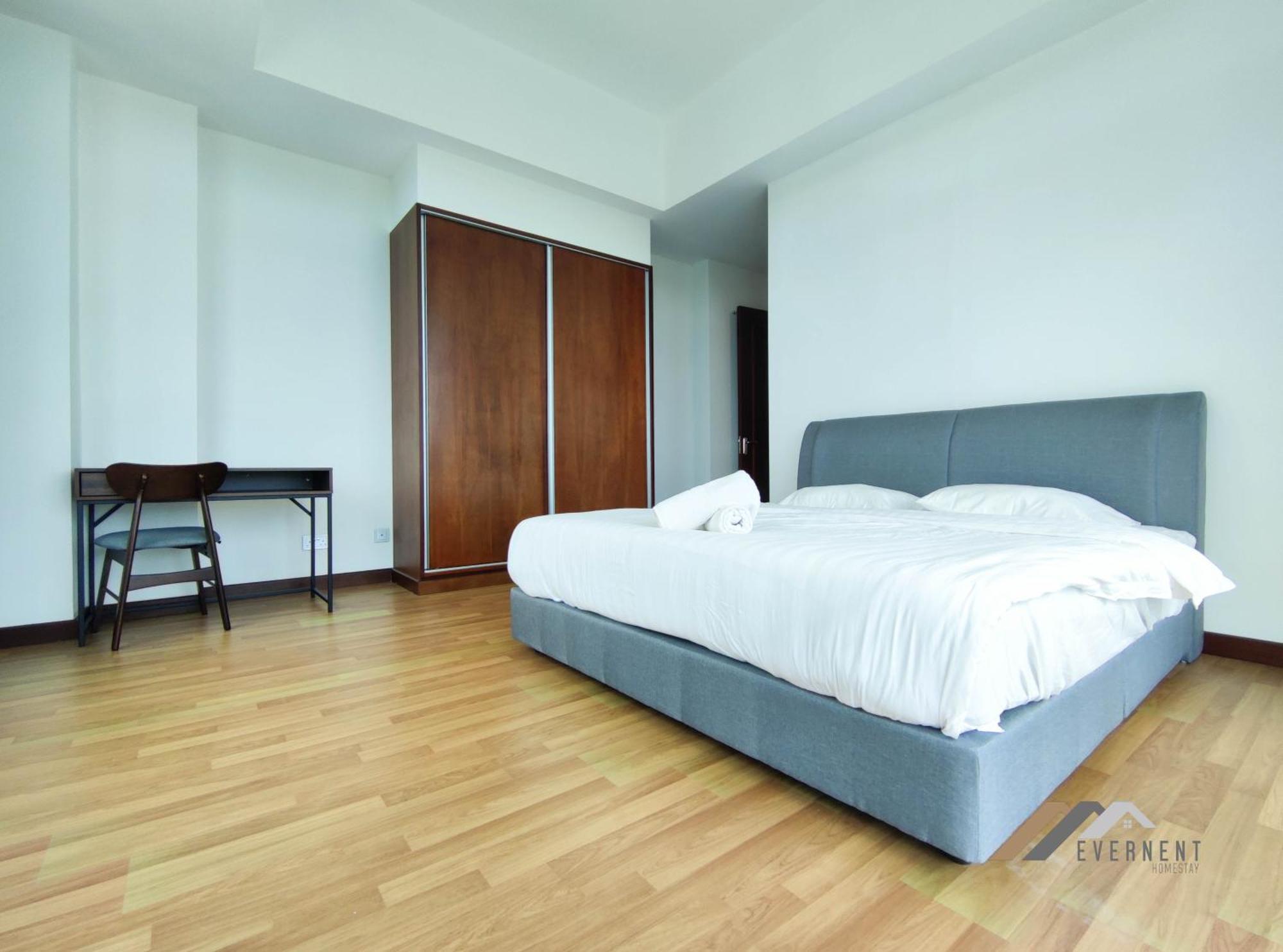 Bay Resort By Evernent Miri Bagian luar foto